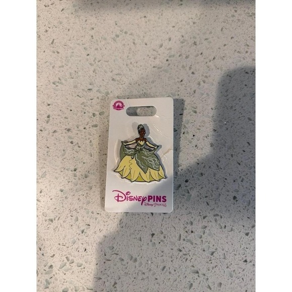 Disney Pin - Glittery Lines Princess - Princess and the Frog - Tiana - Picture 2 of 3